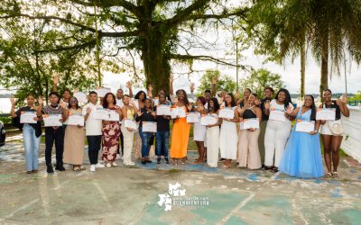 La Corporación Manos Visibles certifica a la cohorte de Dale Lidera Pazcífico en Buenaventura