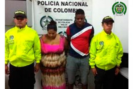 La Policía Nacional capturó dos personas que presuntamente se dedican al microtráfico de bazuco en el barrio Nayita