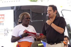 Vicepresidente y Ministro de Vivienda presidieron la entrega de 565 casa en la Ciudadela San Antonio