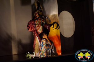 Se realizó con éxito la obra de teatro Griots, Cuentos Africanos 