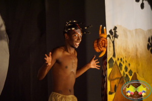 Se realizó con éxito la obra de teatro Griots, Cuentos Africanos 