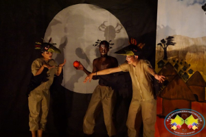 Se realizó con éxito la obra de teatro Griots, Cuentos Africanos 