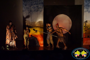 Se realizó con éxito la obra de teatro Griots, Cuentos Africanos 