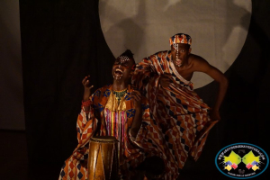 Se realizó con éxito la obra de teatro Griots, Cuentos Africanos 