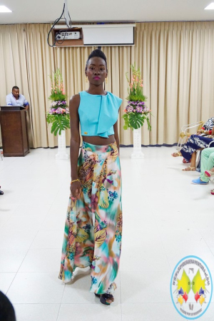 La diseñadora de modas Damaris D’Moreno presentó su colección