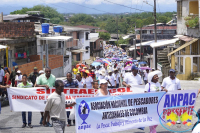 Organizaciones sindicales y sociales marcharon en el Día Internacional del Trabajo 