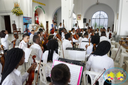 Batuta Buenaventura realizó concierto sinfónico coral
