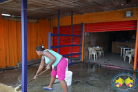 Mujeres por Buenaventura pintaron casas y negocios en sector maderero de El Piñal 
