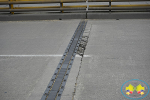 Nuevamente el nuevo puente El Piñal es sometido a reparación de sus untas de dilatación