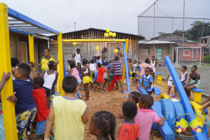 Club de Leones Buenaventura Monarca, entregó cancha de fútbol, parque infantil  y dos mejoramientos de vivienda en el barrio Miramar