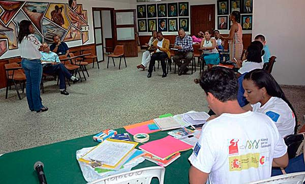 Funcionarios de la Administración Distrital de Buenaventura recibieron capacitación sobre Ley de Víctimas