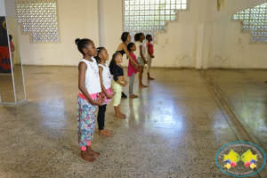 Jóvenes y niños de Buenaventura iniciaron clases de danza contemporánea y ballet en la Casa de la Cultura Margarita Hurtado