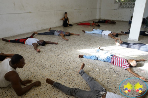 Jóvenes y niños de Buenaventura iniciaron clases de danza contemporánea y ballet en la Casa de la Cultura Margarita Hurtado