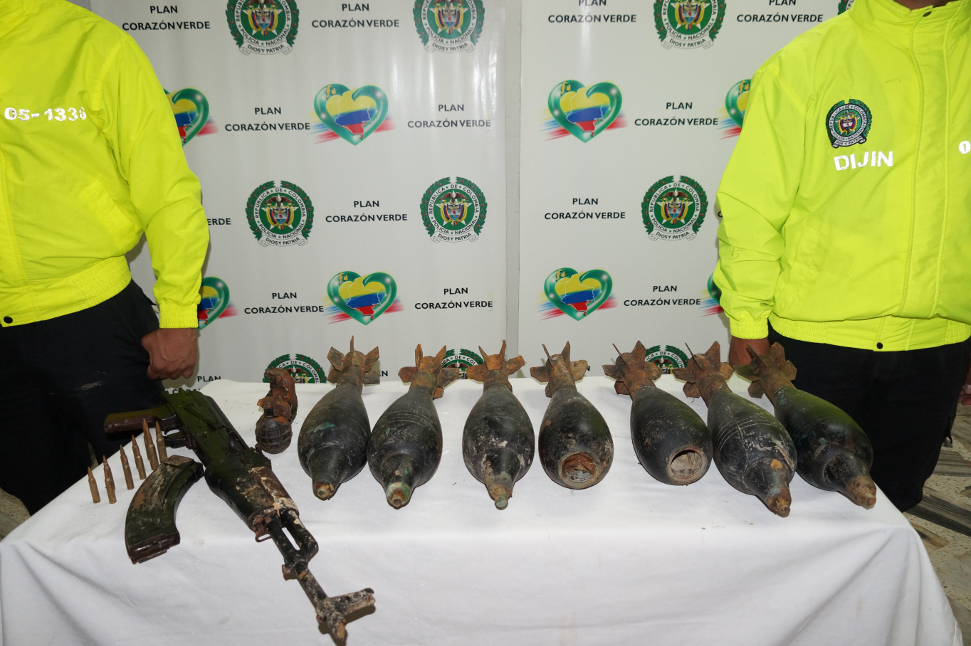 La policía dio un duro golpe a la estructura logística del clan del golfo y guerrilla