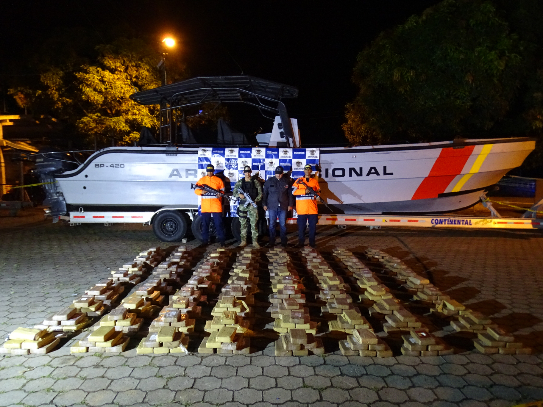Armada Nacional incautó cerca media tonelada de cocaína, en un nuevo golpe a los autodenominados “gaitanistas”