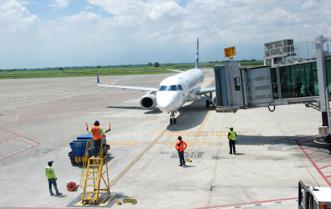 Pasajeros estrenaron el nuevo muelle internacional del aeropuerto Alfonso Bonilla Aragón