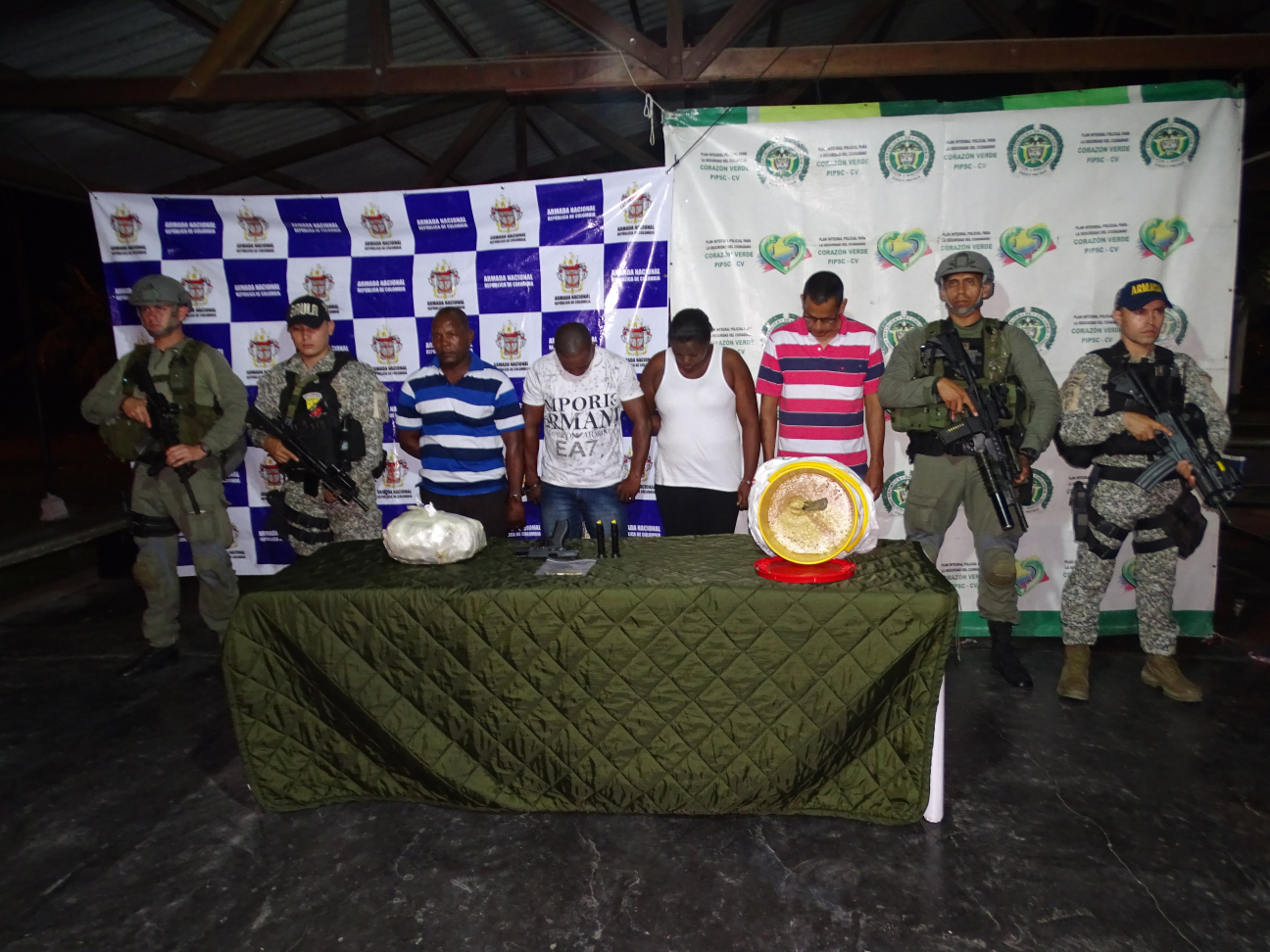 La Armada Nacional y Policía capturaron a líder comunitario y a escolta de la UNP por presuntamente transportar cocaína