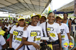 Un buen número de bonaverenses respaldaron el lanzamiento de la campaña al Senado de Alexander López Maya 