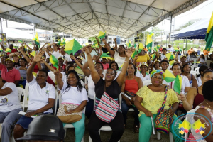 Un buen número de bonaverenses respaldaron el lanzamiento de la campaña al Senado de Alexander López Maya 