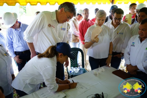 Se firmó el acta de inicio de la construcción de los dos tanques de almacenamiento de agua en Loma Alta en Citronela