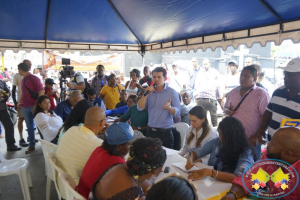 Platoneras y comerciantes de productos en la galería José Hilario López de Pueblo Nuevo levantaron la protesta que realizaban