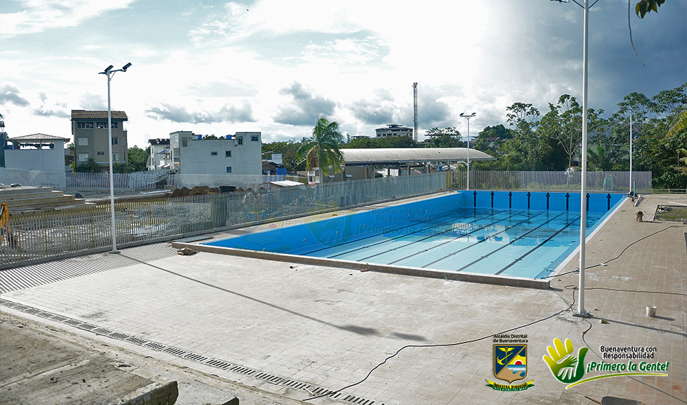 Reconstrucción de las piscinas olímpica y de clavados se encuentra en su etapa final