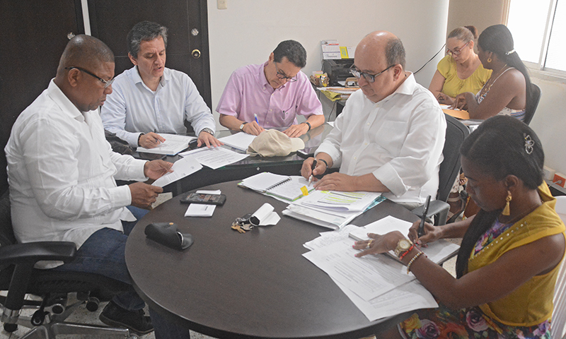 Estamos cerca de que el Hospital comience a funcionar, me anima el estado de las obras y los equipos son modernos: Viceministro de Salud 