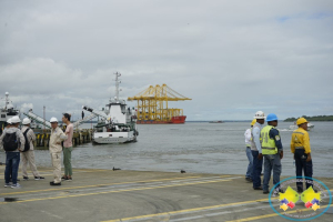 Arribaron a la Sociedad Portuaria Buenaventura 3 nuevas grúas pórtico para mejorar su atención a buques portacontenedores