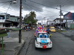 Policía realizó caravana de la alegría, Niños Felices y Cero Quemados con pólvora