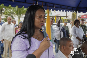 Tomó posesión como alcalde de Buenaventura, Maby Yineth Viera Angulo