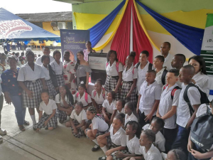 La Fundación Telefónica presente en la educación digital de Buenaventura con la entrega de 3 maletas digitales