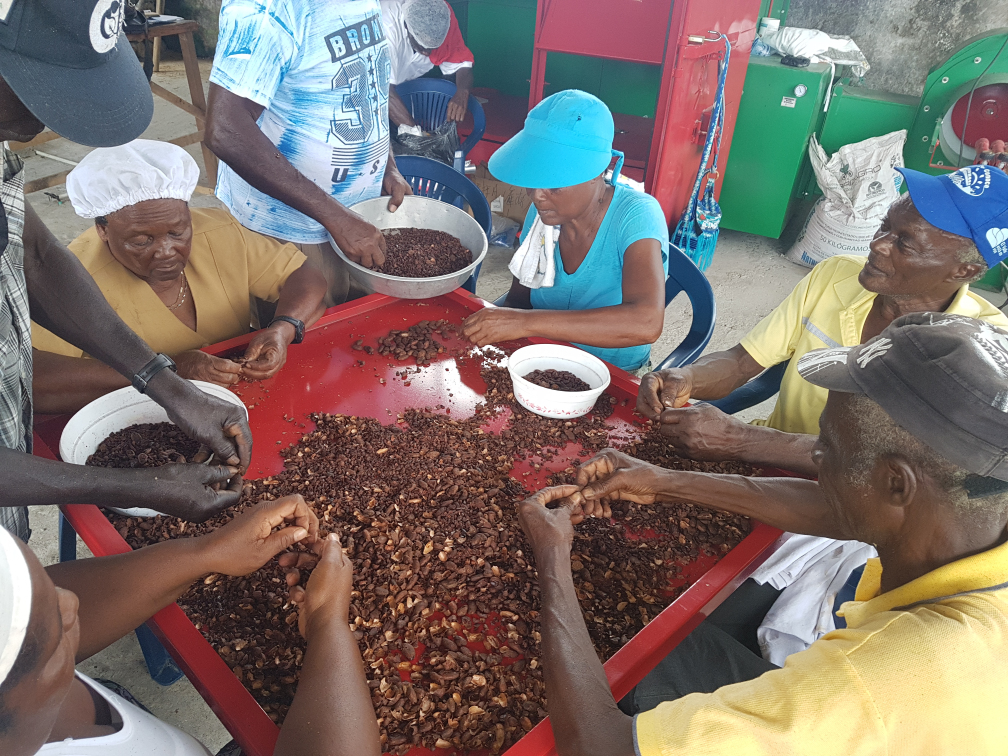 Fundación Puerto Aguadulce - Compas continúa sembrando oportunidades para la comunidad