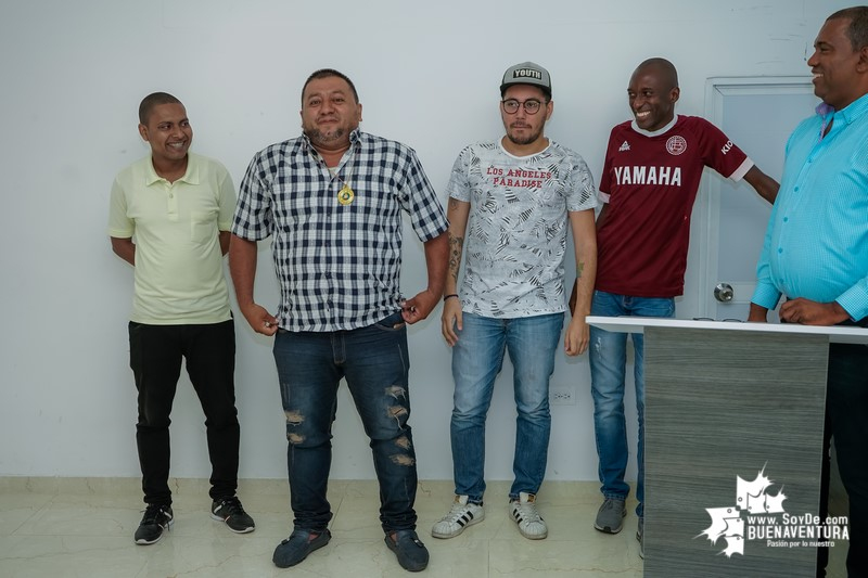 Medalla de Oro al Civismo Voces del Pacífico 2019