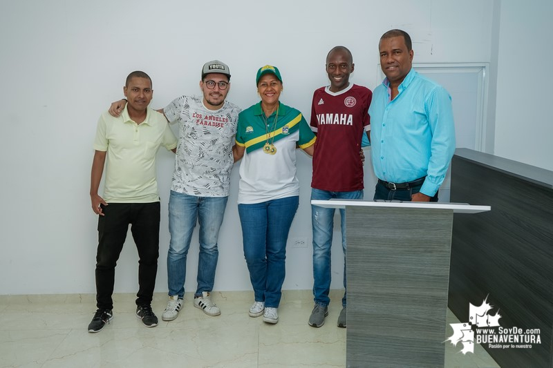 Medalla de Oro al Civismo Voces del Pacífico 2019