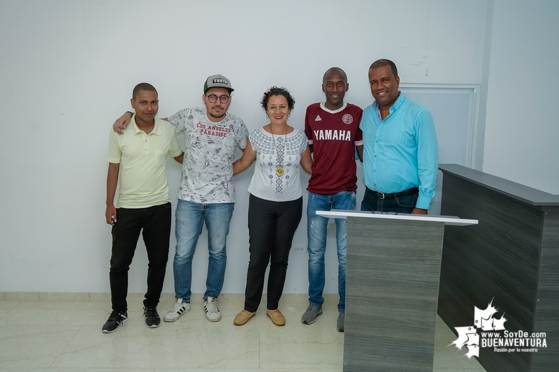 Medalla de Oro al Civismo Voces del Pacífico 2019