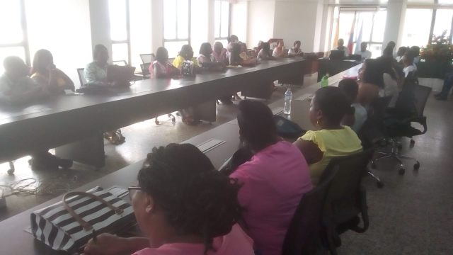 La Alcaldía Distrital busca salidas para garantizar transporte fluvial y marítimo a docentes de zona rural de Buenaventura 