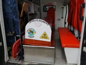 Un grupo de jóvenes profesionales donaron al Hospital Distrital de Buenaventura una capsula para traslado en ambulancia de pacientes con COVID-19 
