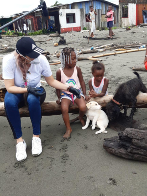 El Gobierno departamental lideró jornada humanitaria con las comunidades de Juanchaco, Ladrilleros y La Barra
