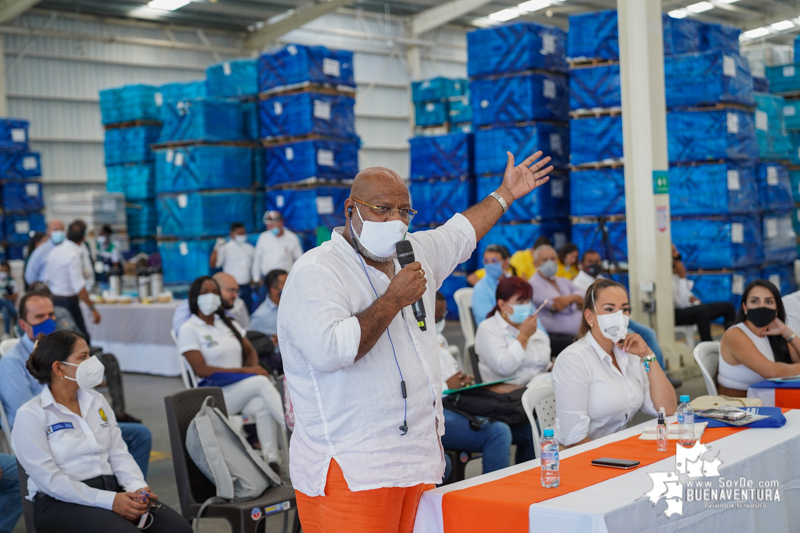 El Ministro de Comercio y la bancada parlamentaria del Valle visitaron Buenaventura para conocer proyectos de reactivación económica