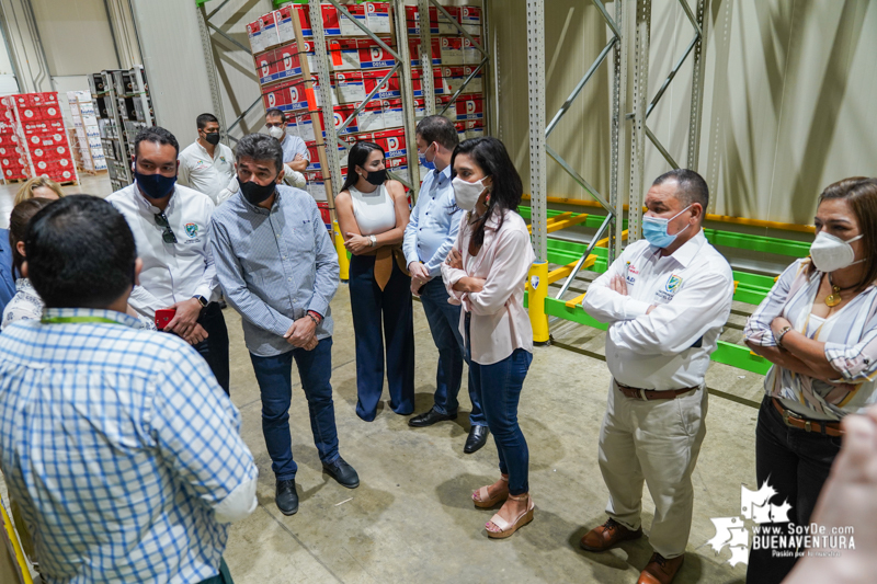 El Ministro de Comercio y la bancada parlamentaria del Valle visitaron Buenaventura para conocer proyectos de reactivación económica