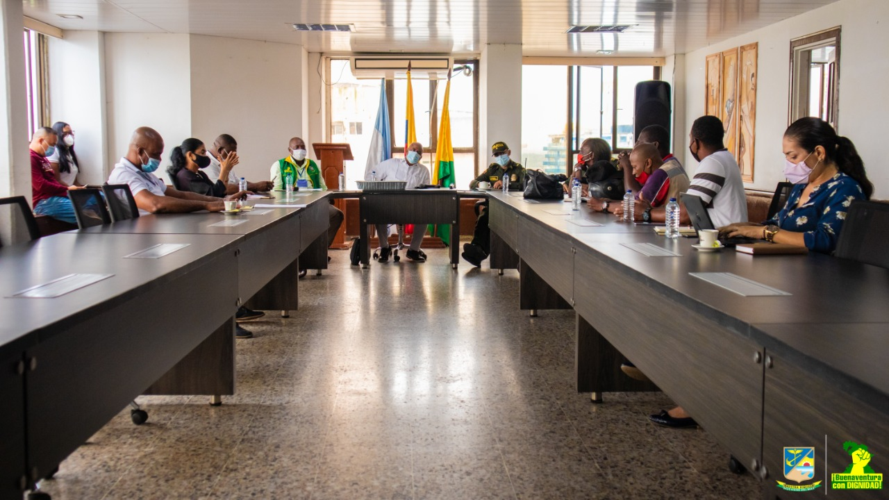 El sector de mototaxistas expuso sus necesidades y problemáticas a la Administración Distrital de Buenaventura