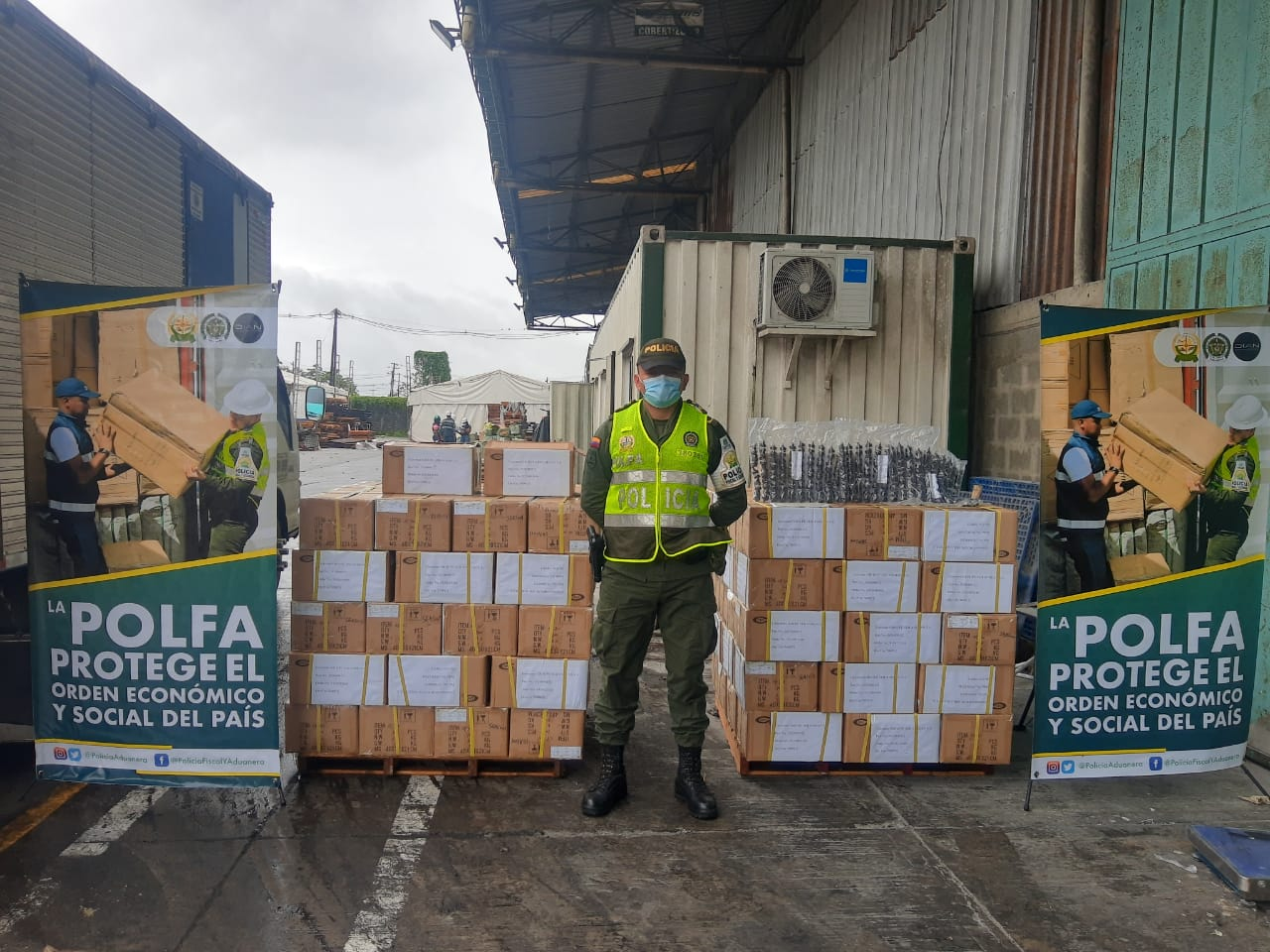 La POLFA realizó de forma cautelar la aprehensión de un contenedor con electrodomésticos