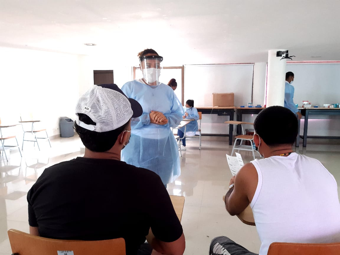 La Secretaría de Salud realizó jornada de atención médica a migrantes y colombianos privados de la libertad en la estación de Guardacostas del Pacífico