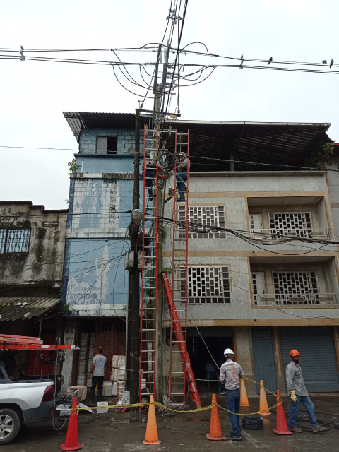 Celsia modernizó la red eléctrica en Pueblo Nuevo para mejorar el servicio a 122 clientes de actividad pesquera de Buenaventura