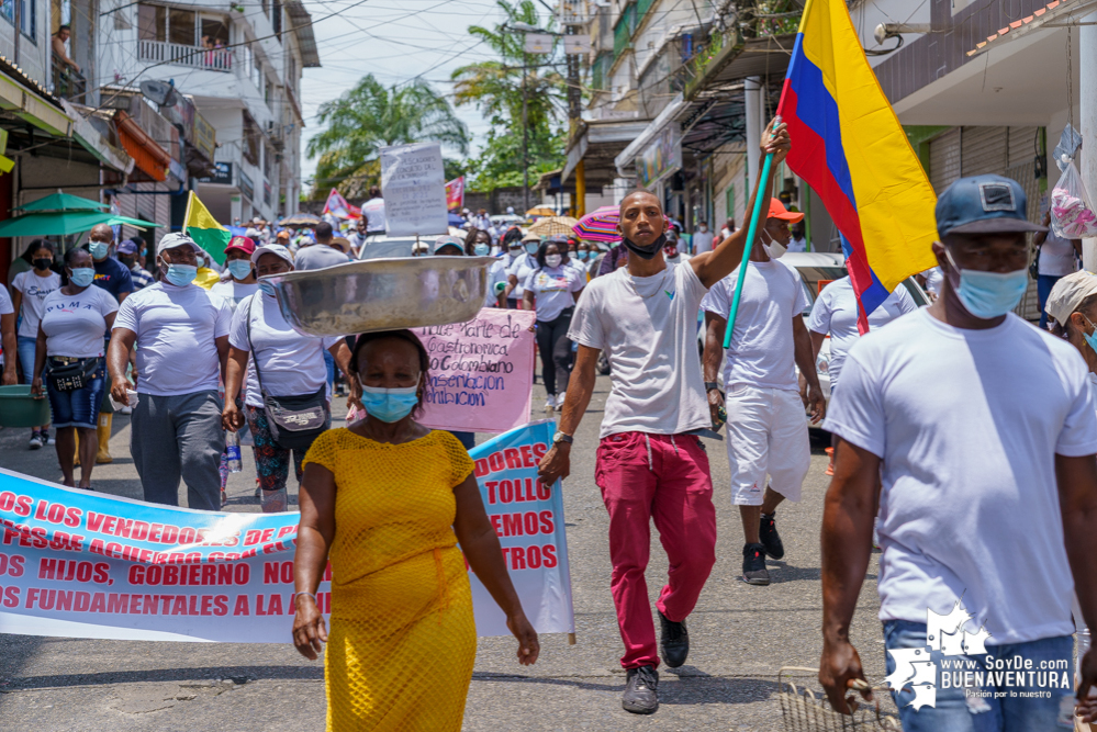 Sector pesquero de Buenaventura marchó contra el Decreto 282 de 2021 que restringe la pesca del toyo y otras especies