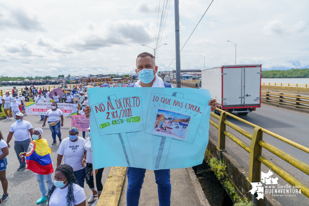 Sector pesquero de Buenaventura marchó contra el Decreto 282 de 2021 que restringe la pesca del toyo y otras especies