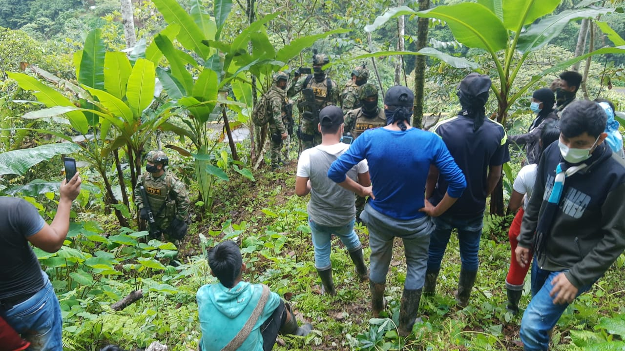 Rechazamos militarización del resguardo Nasa Embera Chamí La Delfina, Valle del Cauca ¡exigimos respeto a los territorios indígenas y al ejercicio legítimo del gobierno propio!