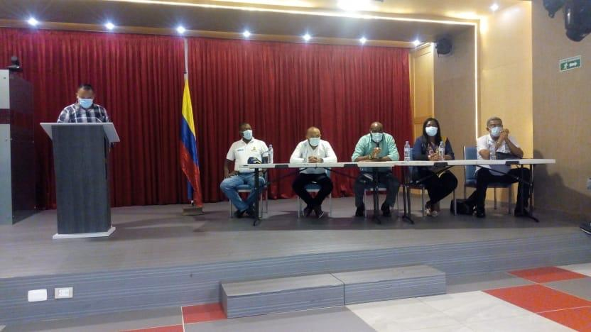 El alcalde Distrital de Buenaventura Víctor Vidal manifestó su compromiso de dialogar con los diferentes sectores de la juventud