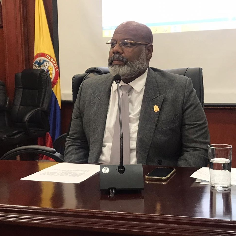 El Poder Negro: &iquest;Qui&eacute;n lo tiene? &iquest;D&oacute;nde est&aacute;?