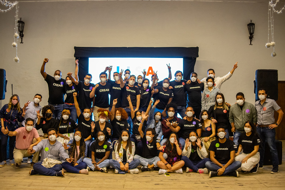 110 jóvenes líderes de 51 municipios, se graduaron de la primera promoción de LISA para acelerar su impacto positivo en las comunidades